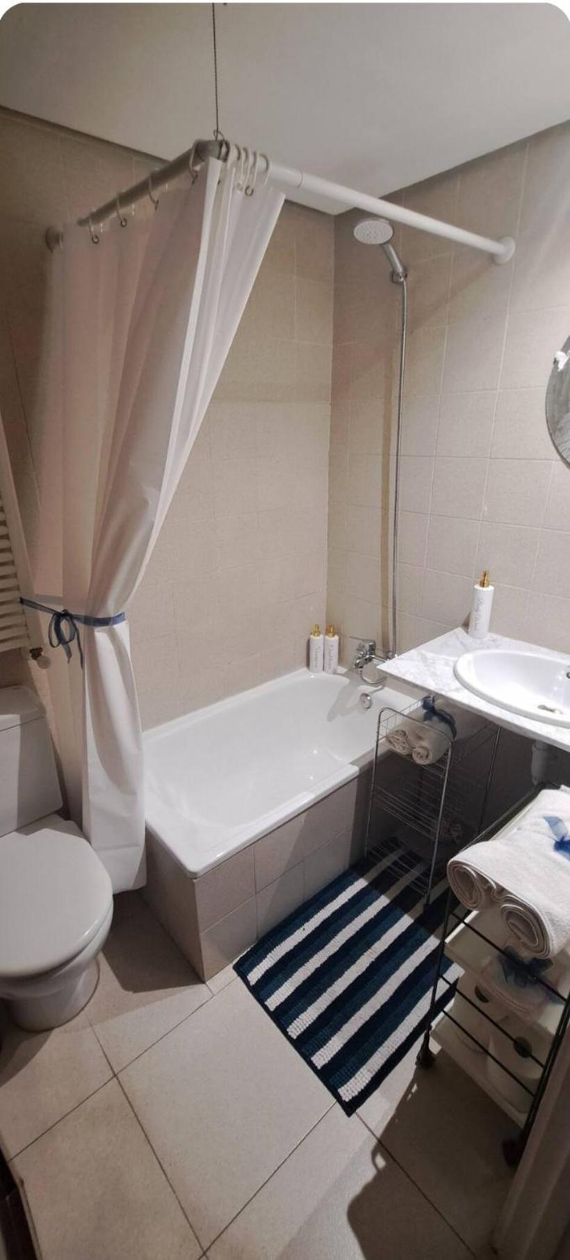 Habitacion Con Salida Directa A Terraza Chill Out Bilbao Ngoại thất bức ảnh